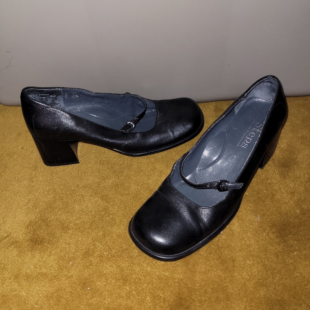Hush Puppies, Size 9.5M, Style Lucca II (Lucca 2)